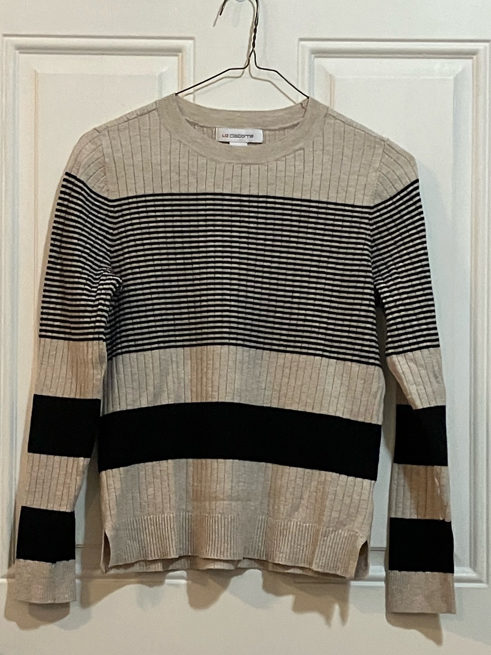 Liz Claiborne Oatmeal Heather/Black Striped Crew Neck Pullover Sweater SP - Picture 1 of 4